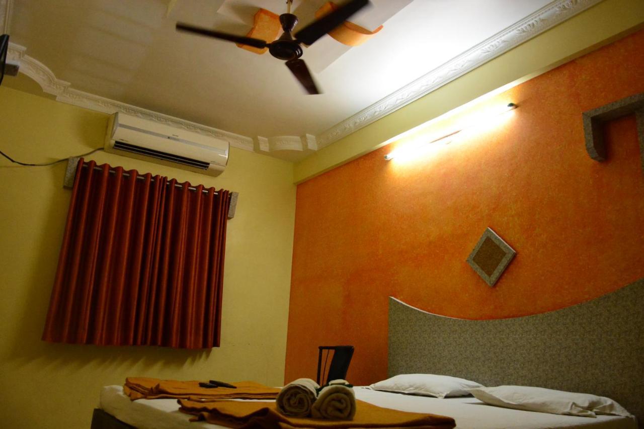 Hotel Sai Vishwa Shirdi Exterior foto